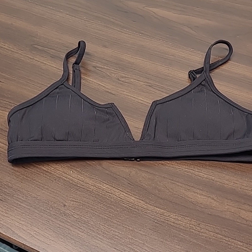 Simons Size M Black Ribbed Bikini Top